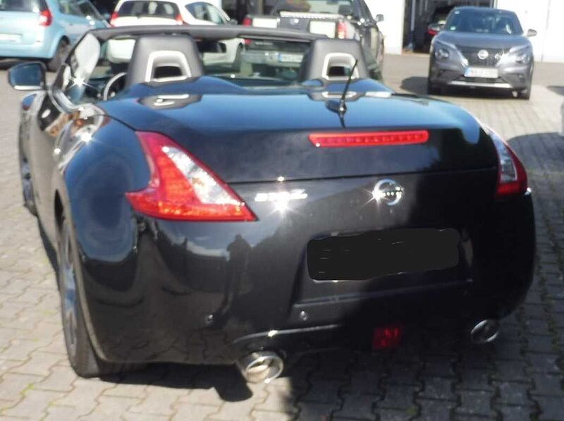 Nissan 370Z Roadster Pack